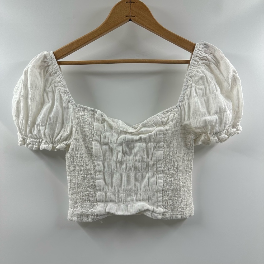 Forever 21 White Cropped Top w/ Puffed Sleeves & Smocked Chest